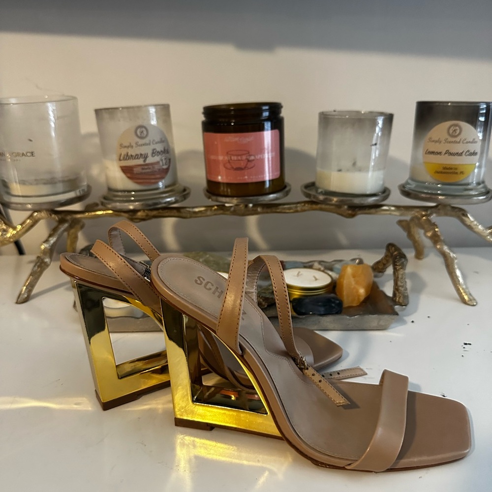 SCHUTZ Nude and Gold Open-Toe Geometric Block Heel Sandals size 8.5